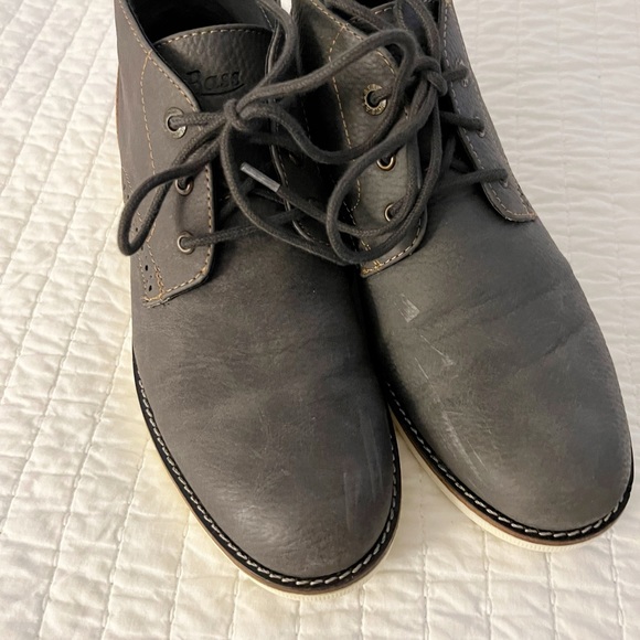 GH Bass Benson Lace-up Chukkas - Picture 5 of 6